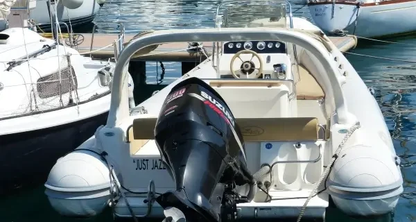 How to Reduce Wear and Tear on Your Boat Engine